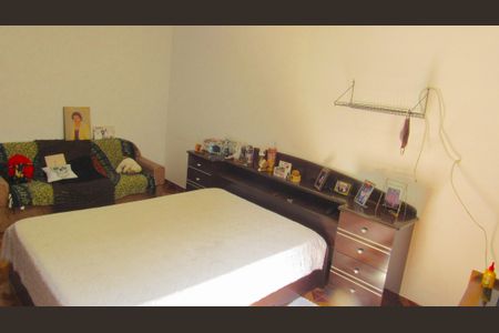 Casa para alugar com 231m², 3 quartos e 2 vagasQuarto 2