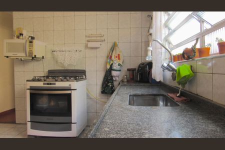 Casa para alugar com 231m², 3 quartos e 2 vagasCozinha