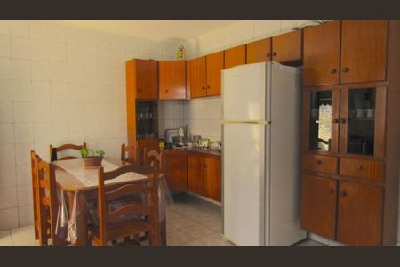 Casa para alugar com 231m², 3 quartos e 2 vagasCozinha