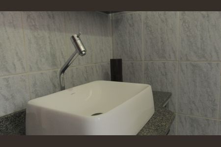 Casa para alugar com 231m², 3 quartos e 2 vagasBanheiro 2