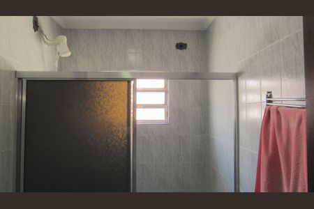 Casa para alugar com 231m², 3 quartos e 2 vagasBanheiro 2