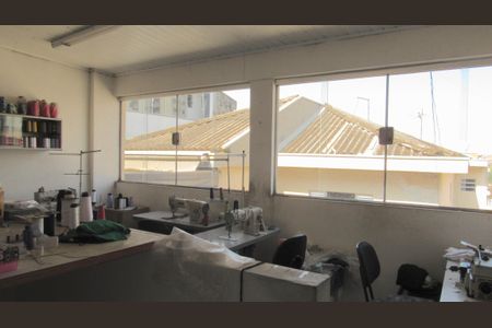 Casa para alugar com 231m², 3 quartos e 2 vagasDepósito