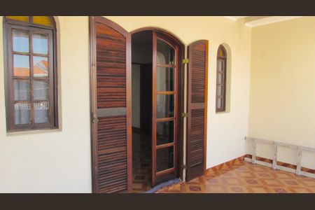 Casa para alugar com 231m², 3 quartos e 2 vagasSuíte - Varanda