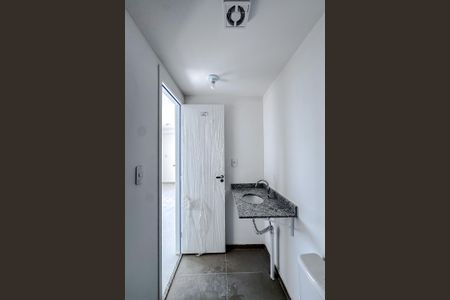 Apartamento para alugar com 42m², 2 quartos e sem vagaBanheiro