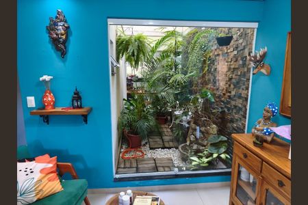 Casa à venda com 158m², 3 quartos e 2 vagasÁrea externa