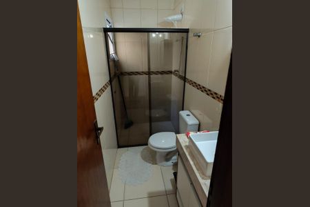 Casa à venda com 158m², 3 quartos e 2 vagasBanheiro 