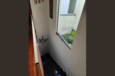 Casa à venda com 158m², 3 quartos e 2 vagasEscada