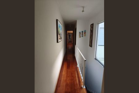 Casa à venda com 158m², 3 quartos e 2 vagasCorredor