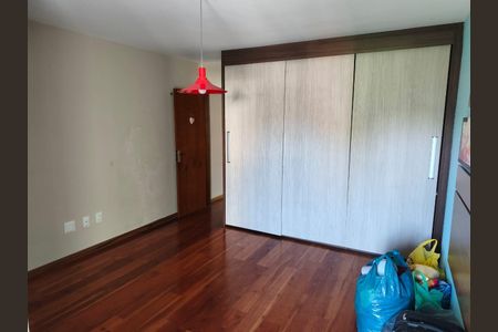 Casa à venda com 158m², 3 quartos e 2 vagasQuarto