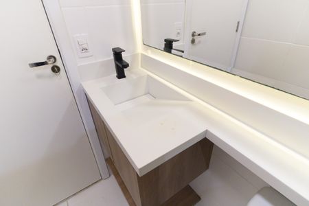 Apartamento à venda com 64m², 2 quartos e 1 vagaBanheiro Social 