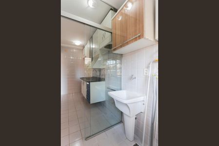 Apartamento para alugar com 65m², 2 quartos e 1 vagaÁrea de serviço