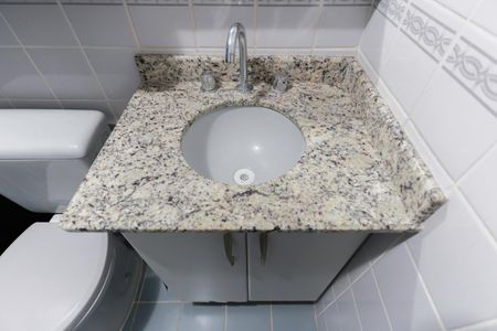 Apartamento para alugar com 65m², 2 quartos e 1 vagaBanheiro social