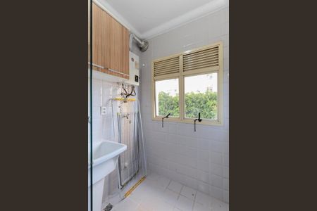 Apartamento para alugar com 65m², 2 quartos e 1 vagaÁrea de serviço