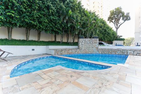 Apartamento para alugar com 65m², 2 quartos e 1 vagaÁrea comum - Piscina