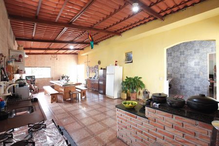 Casa para alugar com 300m², 4 quartos e 10 vagas