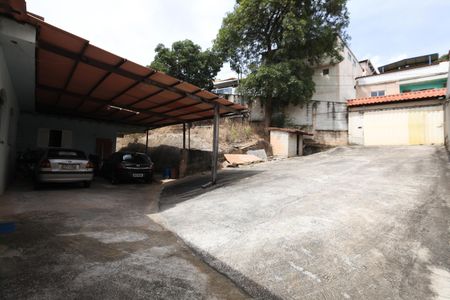 Casa para alugar com 300m², 4 quartos e 10 vagas