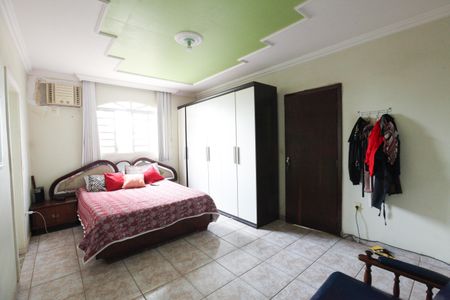 Casa para alugar com 300m², 4 quartos e 10 vagas