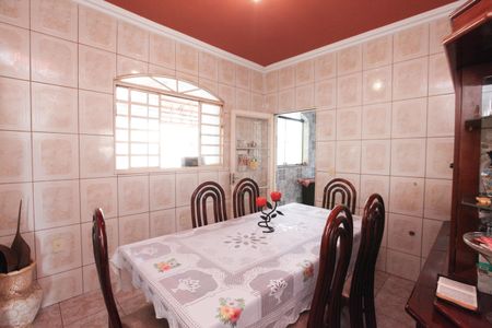Casa para alugar com 300m², 4 quartos e 10 vagas