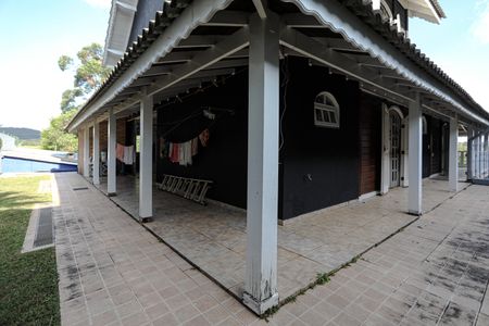 Casa de condomínio para alugar com 800m², 3 quartos e 9 vagasQuintal