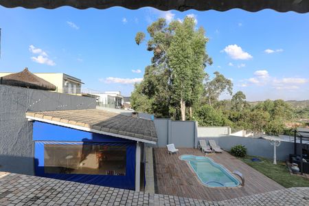 Casa de condomínio para alugar com 800m², 3 quartos e 9 vagasVista - Quarto de Serviço