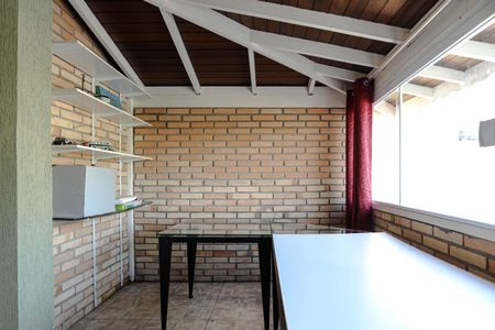 Casa de condomínio para alugar com 800m², 3 quartos e 9 vagasQuarto de Serviço