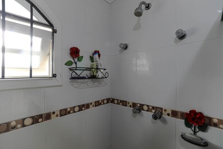 Casa de condomínio para alugar com 800m², 3 quartos e 9 vagasBanheiro - Quarto 1 - Suíte