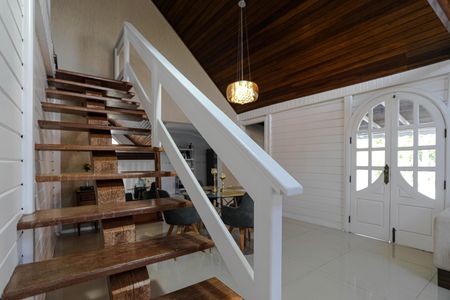 Casa de condomínio para alugar com 800m², 3 quartos e 9 vagasSala