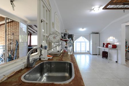 Casa de condomínio para alugar com 800m², 3 quartos e 9 vagasCozinha