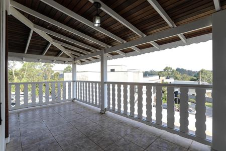 Casa de condomínio para alugar com 800m², 3 quartos e 9 vagasVaranda