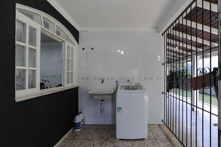 Casa de condomínio para alugar com 800m², 3 quartos e 9 vagasÁrea de Serviço