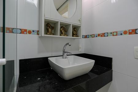 Casa de condomínio para alugar com 800m², 3 quartos e 9 vagasBanheiro - Quarto 3 - Suíte