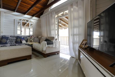 Casa de condomínio para alugar com 800m², 3 quartos e 9 vagasSala