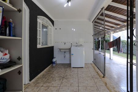 Casa de condomínio para alugar com 800m², 3 quartos e 9 vagasÁrea de Serviço