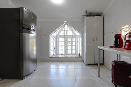 Casa de condomínio para alugar com 800m², 3 quartos e 9 vagasCozinha