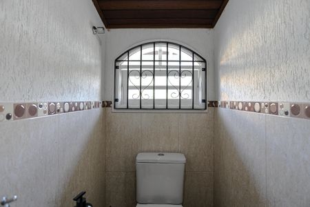 Casa de condomínio para alugar com 800m², 3 quartos e 9 vagasLavabo