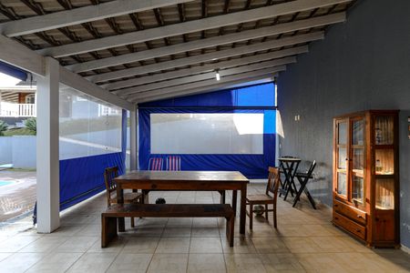 Casa de condomínio para alugar com 800m², 3 quartos e 9 vagasChurrasqueira