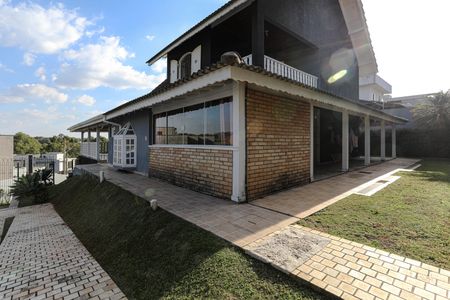 Casa de condomínio para alugar com 800m², 3 quartos e 9 vagasQuintal