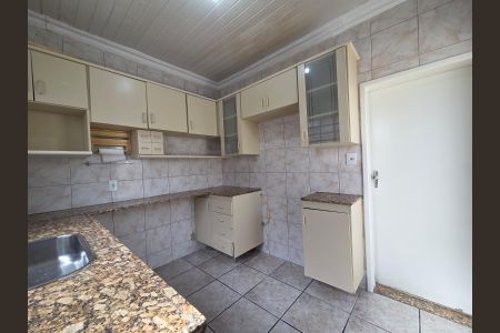 Casa à venda com 222m², 3 quartos e 2 vagasCozinha