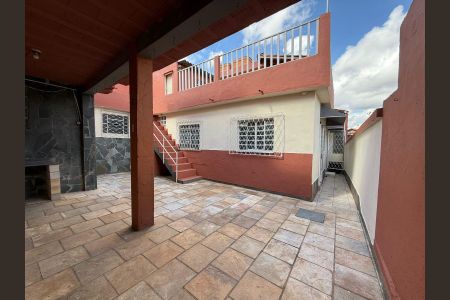 Casa à venda com 222m², 3 quartos e 2 vagasÁrea comum