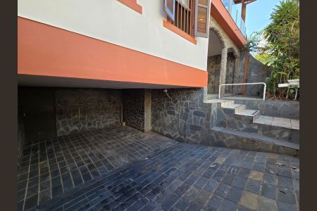 Casa à venda com 222m², 3 quartos e 2 vagasÁrea comum