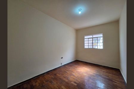 Casa à venda com 222m², 3 quartos e 2 vagasQuarto 2