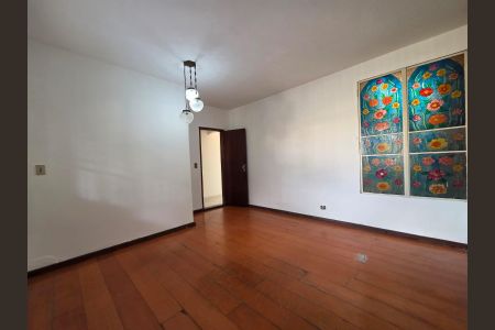 Casa à venda com 222m², 3 quartos e 2 vagasQuarto 2