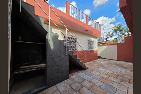 Casa à venda com 222m², 3 quartos e 2 vagasÁrea comum