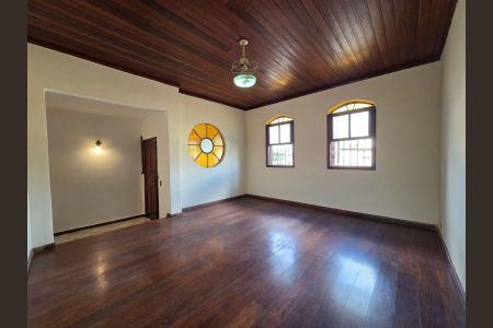 Casa à venda com 222m², 3 quartos e 2 vagasQuarto 4