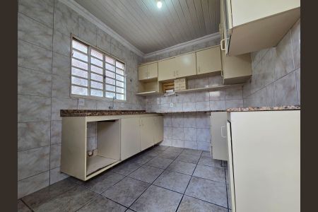 Casa à venda com 222m², 3 quartos e 2 vagasCozinha