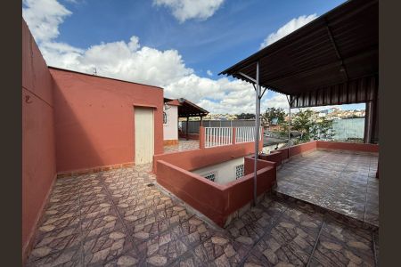 Casa à venda com 222m², 3 quartos e 2 vagasÁrea comum