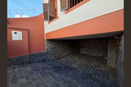 Casa à venda com 222m², 3 quartos e 2 vagasÁrea comum