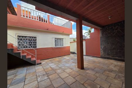 Casa à venda com 222m², 3 quartos e 2 vagasÁrea comum