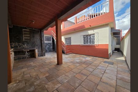 Casa à venda com 222m², 3 quartos e 2 vagasÁrea comum