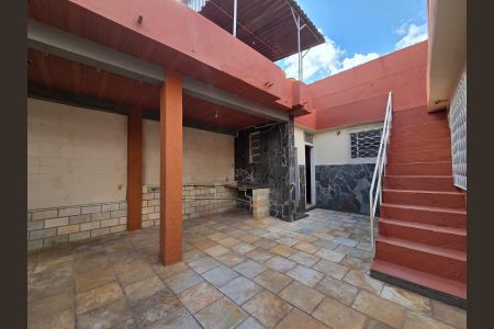 Casa à venda com 222m², 3 quartos e 2 vagasÁrea comum